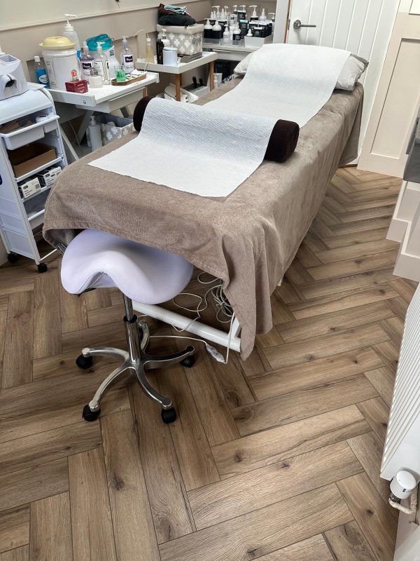 Mocha oak herringbone in beauty salon