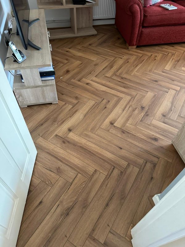 Oak robust fumed herringbone in lounge