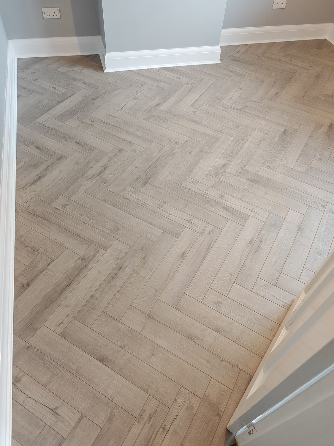 Oak robust grey herringbone