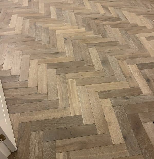 Engineered herringbone Grey oak close up