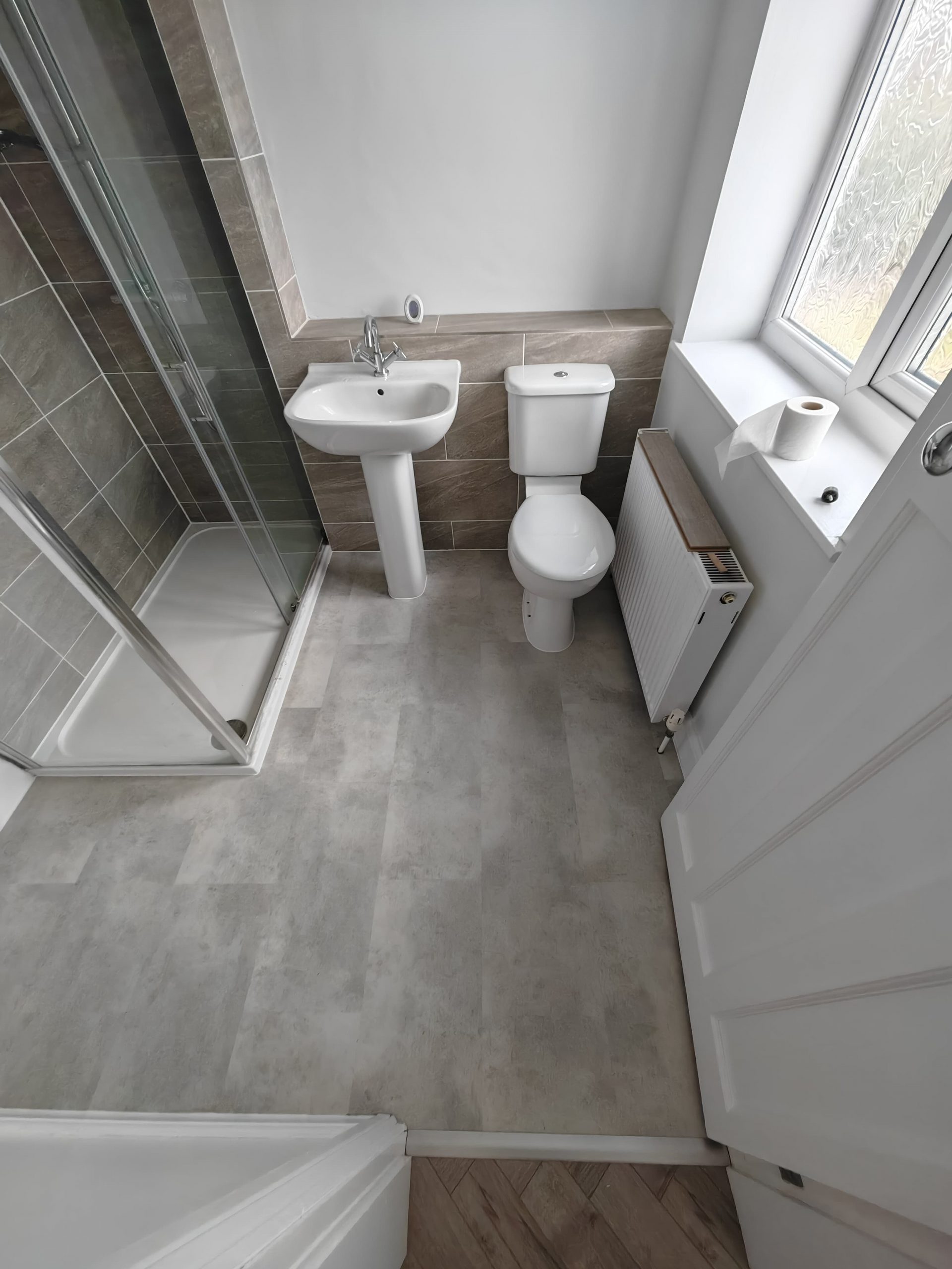 Flint Grey SPC Tile in bathroom